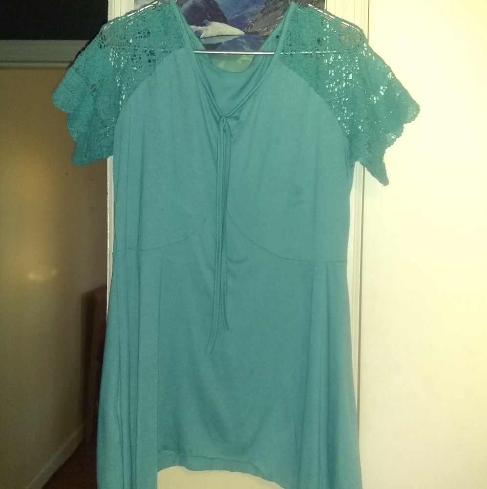 Teal hankerchef blouse